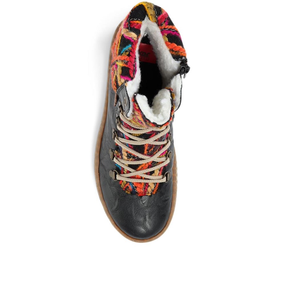 Czarne Sznurowane Botki Marki Rieker